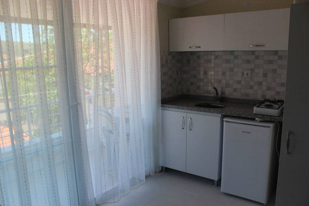 Ergüven Apart 8