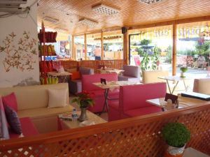 Ömer Deniz Apart Motel 006