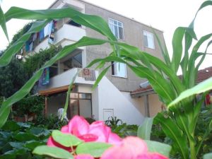 Sevim Apart 10