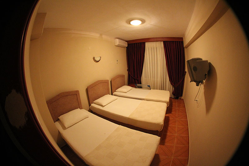 Tanz Apart Motel 12