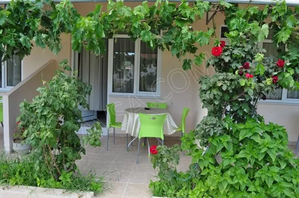 Avşa Uçar Motel genel fotoğrafı 13