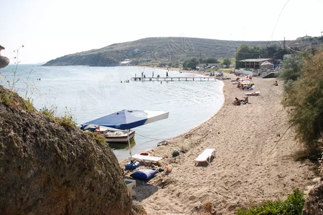 Altınkum Plajı: Avşa'nın En Bilinen Kumsalı