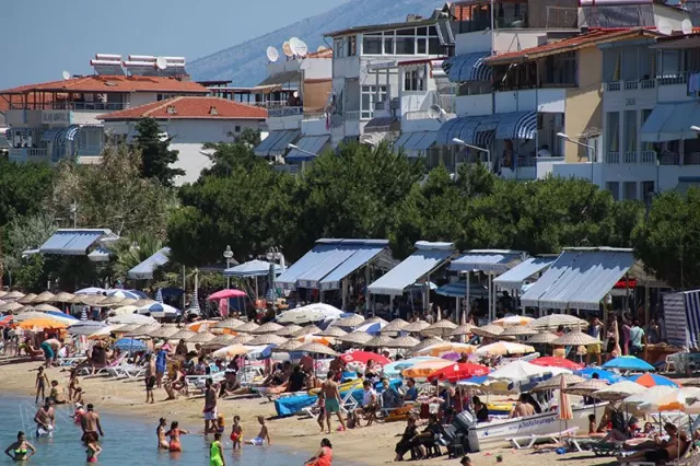Manastır Koyu ve Avşa'nın Tarihi Manastırı